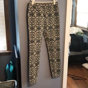 Patterned pants
